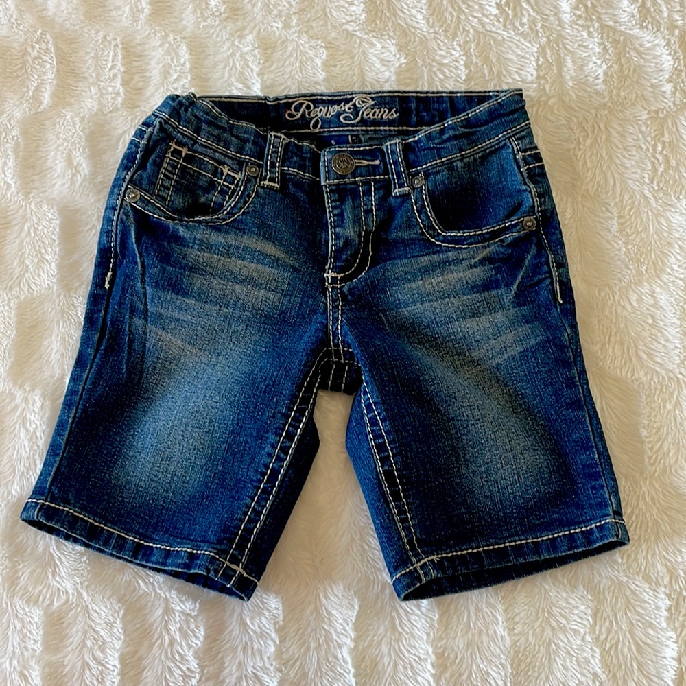 Denim Shorts w Adjustable Waist